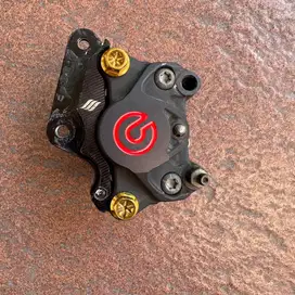 Brembo 2p + bracket luigy vespa