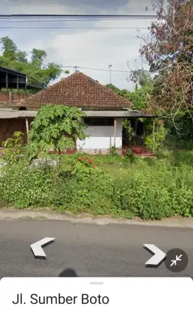 Rumah pekarangan luas nol jalan besar