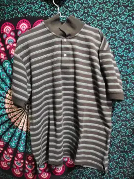 Kemeja kaos Salur