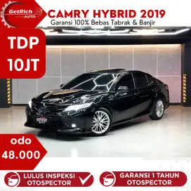 TOYOTA CAMRY  Hybrid  Bensin 2019 warna Hitam