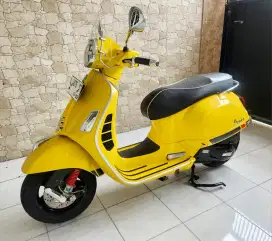 Vespa GTS 150 Iget Facelift Like New Condition