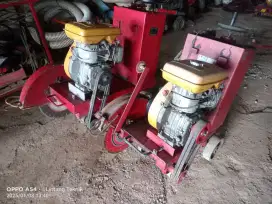 Mesin cutting beton/aspal