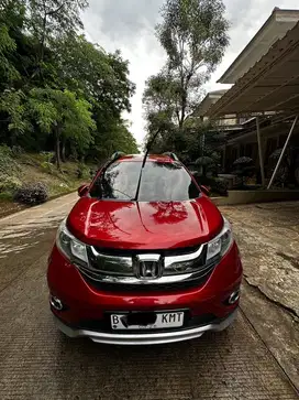 Honda BRV E A/T Merah Metalic (Warna Favorit)