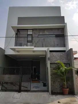 Dijual Rumah Kost terisi di tengah kota Surabaya