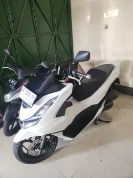 Pcx 160 cbs putih 2023 awal gbm kredit / tunai