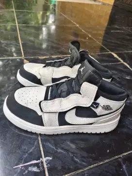 Sepatu nike air jordan anak size 37