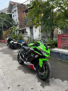 JUAL Motor ZX25R ABS QS Tahun 2022