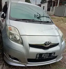 TOYOTA YARIS S LIMITED AT 2010 SILVER