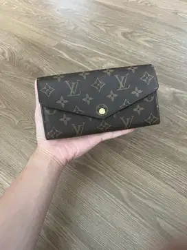 Dompet Perempuan  Louis Vuitton LV Sarah Wallet Monogram