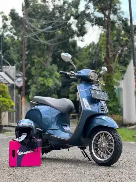 Vespa sprint anniversary 10 th anniv