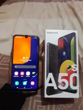 Samsung A50s ram 4/64 hp+kotak aja kondisi mulus dan No Minus