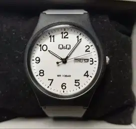 QnQ V39A Simple Clean Dial