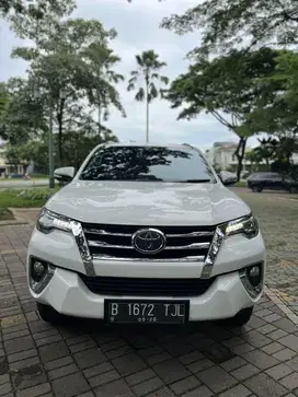 TOYOTA FORTUNER VRZ 2.4 DIESEL AT 2016 PUTIH