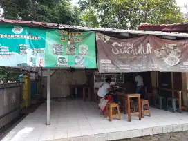 DISEWAKAN LAPAK USAHA MAKANAN