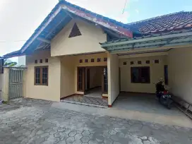 Rumah di Jl Palagan (Barat Progo Swalayan)