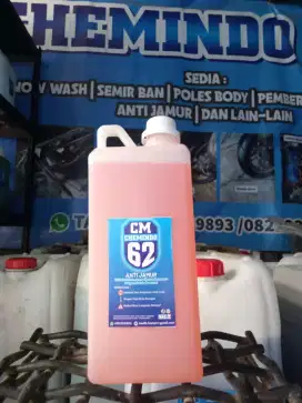 Shampo cuci kendaraan, semir ban, poles body dll