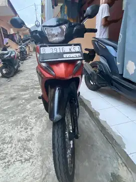 Dijual motor Revo 2014