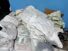 KARUNG BEKAS BERAS DAN GULA