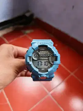 Jam tangan digital blue kondisi baru