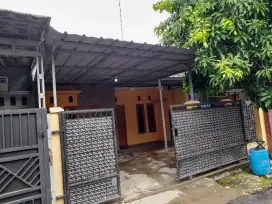 Disewakan Rumah Perumnas Bumi Telukjambe Blok W Atas