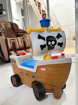 Mainan Anak Little Tikes Play n Scoot Pirate Ship