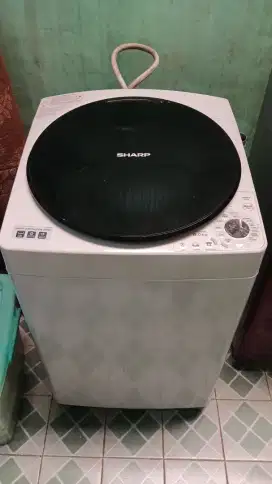Mesin cuci sharp 1 tabung , kapasitas 8kg , pemakaian 2,5 tahun