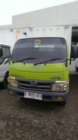 Hino Dutro 110 sd Long th 2013