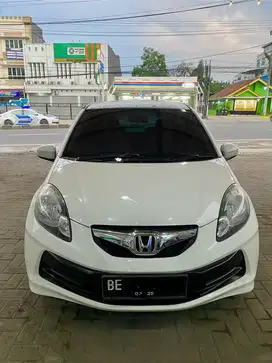 Honda brio s 2015