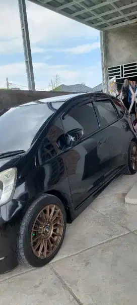 Di jual honda jazz kondisi sehat