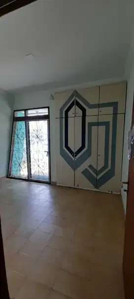 Dijual Rumah Duri Kepa Strategis Hook Hadap Barat Utara
