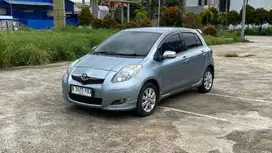 Toyota Yaris E at 2012 ( no limited)