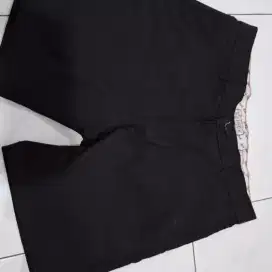 Celana Pendek Chino hitam Bahan Premium size 33