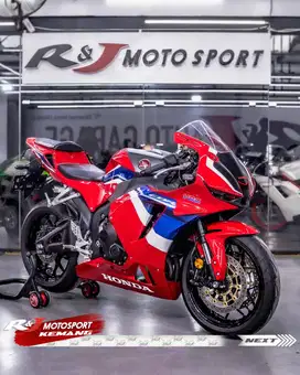 (BPKB&STNK) KM 90-an Honda CBR600 RR 2023 Proper ZX6R,zx10r,r6,r1