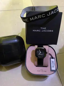 Marc Jacobs Cushion Watch