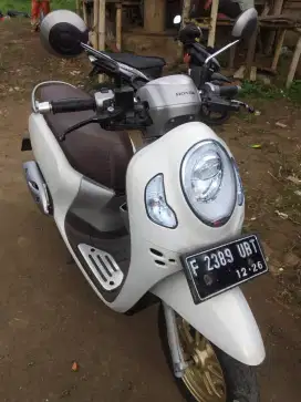 DIJUAL MOTOR SCOOPY MULUS