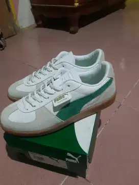 Sepatu puma palermo