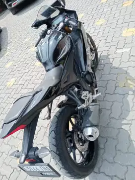 Dijual Yamaha R 15 Conneted Tahun Pemakaian 2023