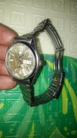 Jam Seiko 728040 / STAINLESS STEEL JAPAN KY TS26-3040. Minus Mati.
