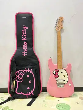 Gitar electric squier hellokitty like new