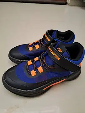 SEPATU ANAK SKECHERS BARU BELI