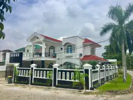 Jual rumah mewah