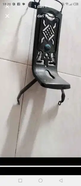 Penjepit barang motor karisma