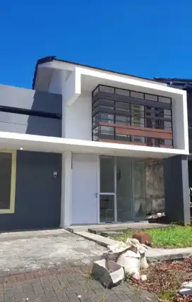 Disewakan Rumah baru di CitraLand Manado