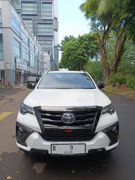 27rb km!!! Toyota Fortuner TRD 2.4 Diesel 4x2 2020