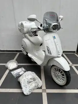 vespa sprint justin bieber 2022