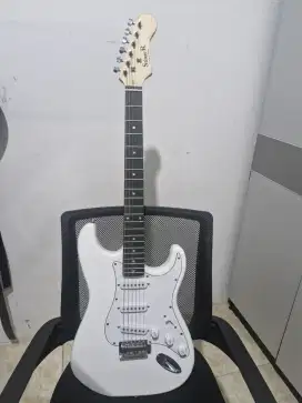 Gitar Stinger Stratocaster