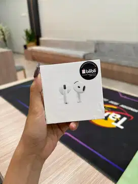 AIRPODS 4 BRAND NEW