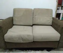 Dijual sofa warna krem dan cokelat