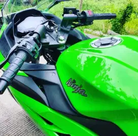 Jual motor Ninja 250 cc