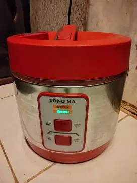 Magic com merk yongma 2 liter